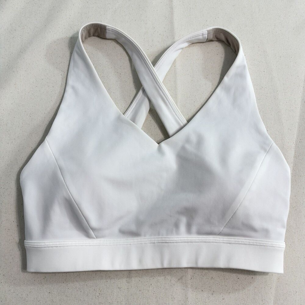 Lululemon Envital Bra Size 4 White Pads Included - Picture 2 of 8